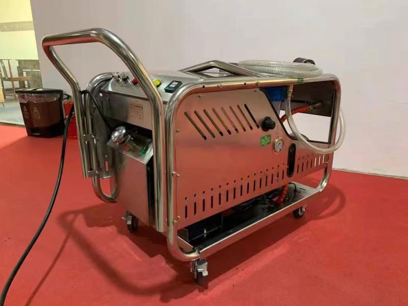 Hot and cold water cleaning machine