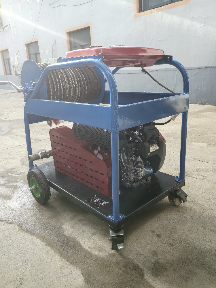 Configuration of electric high-pressure cleaning machine